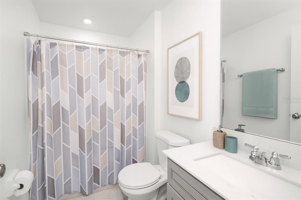 待售: $345,000 (4 贝兹, 3 浴室, 2174 平方英尺)