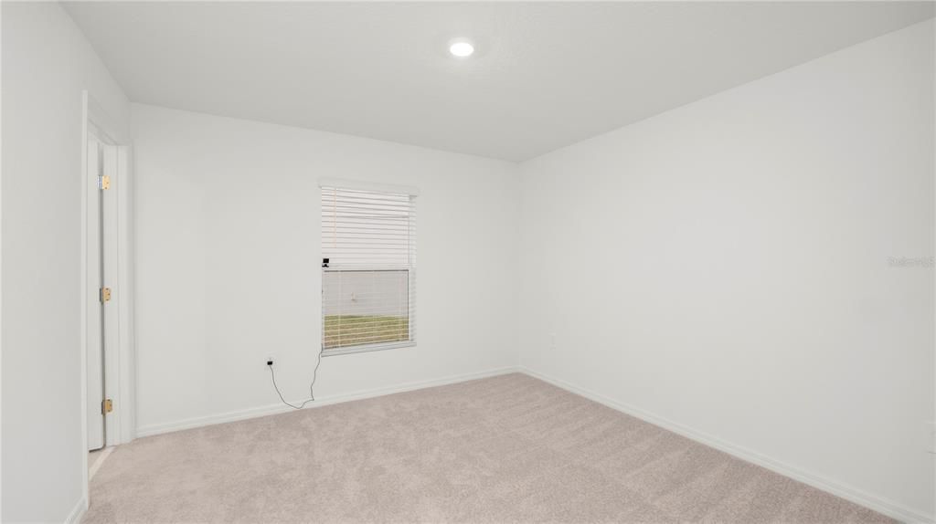 待售: $345,000 (4 贝兹, 3 浴室, 2174 平方英尺)