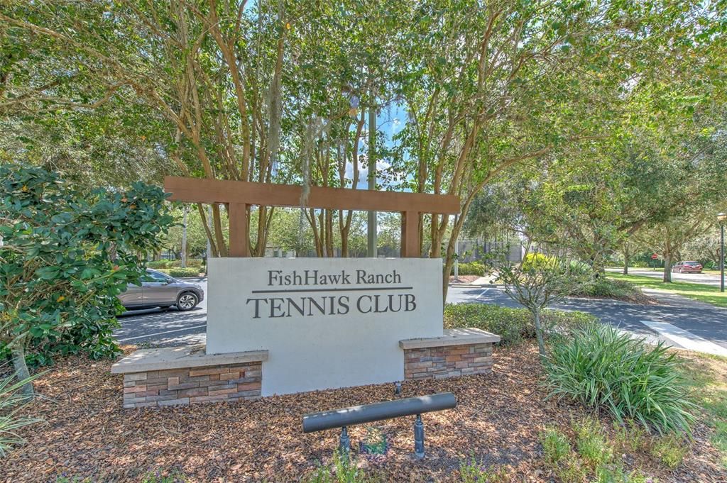 На продажу: $340,000 (2 спален, 2 ванн, 1435 Квадратных фут)