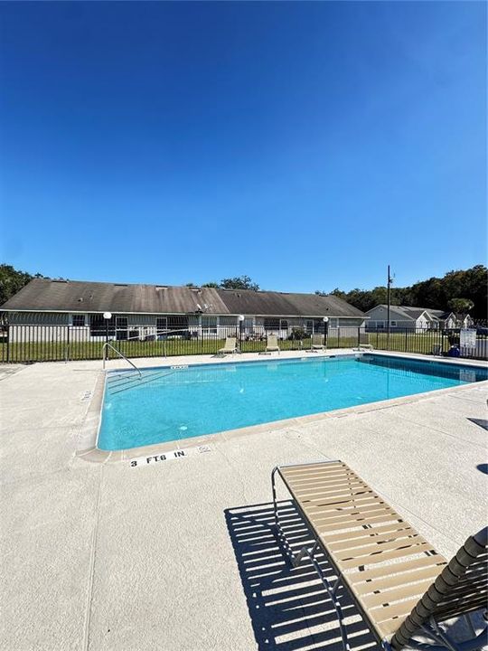 For Rent: $2,050 (3 beds, 2 baths, 1460 Square Feet)