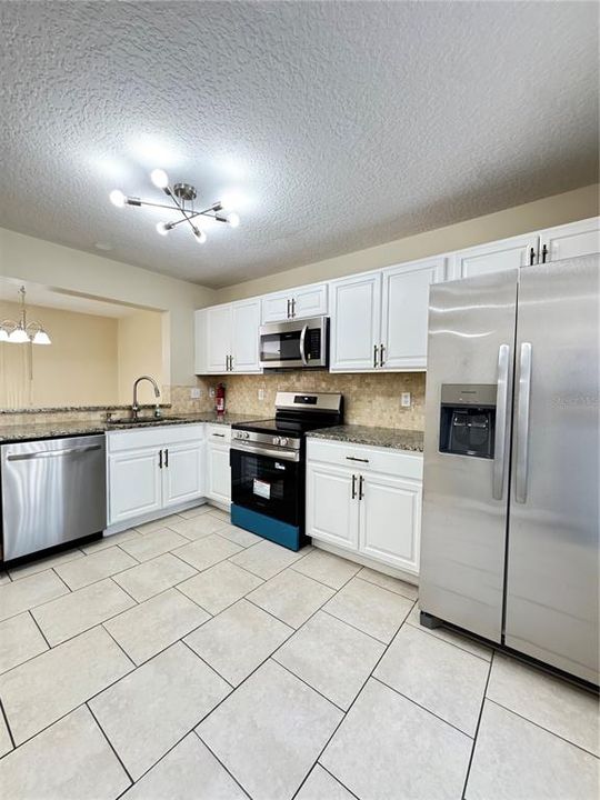 For Rent: $2,050 (3 beds, 2 baths, 1460 Square Feet)