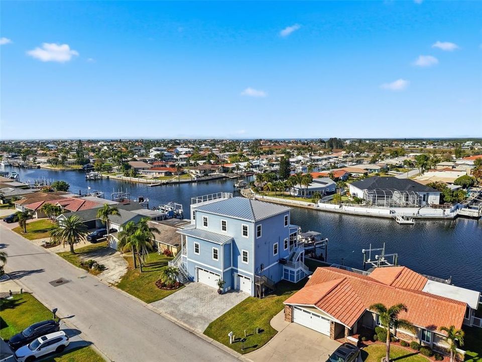 На продажу: $1,499,950 (3 спален, 2 ванн, 2580 Квадратных фут)