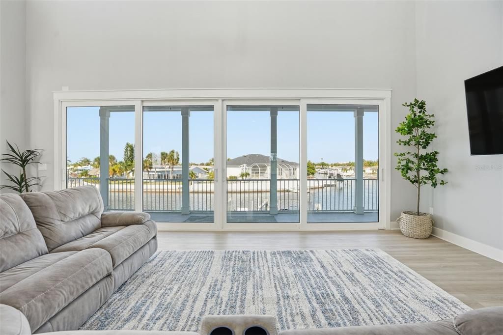 На продажу: $1,499,950 (3 спален, 2 ванн, 2580 Квадратных фут)