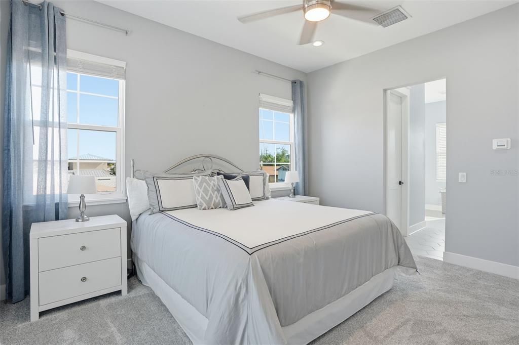 На продажу: $1,499,950 (3 спален, 2 ванн, 2580 Квадратных фут)