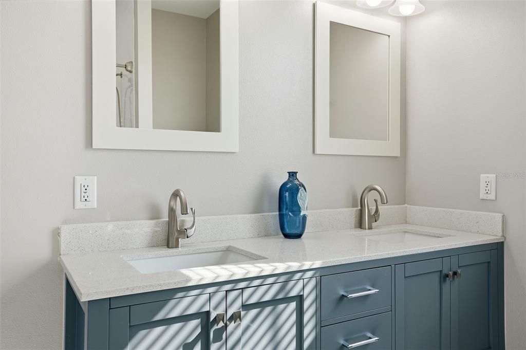 На продажу: $1,499,950 (3 спален, 2 ванн, 2580 Квадратных фут)