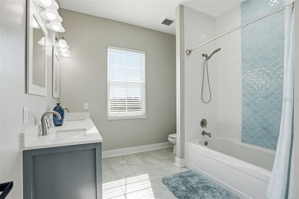 На продажу: $1,499,950 (3 спален, 2 ванн, 2580 Квадратных фут)