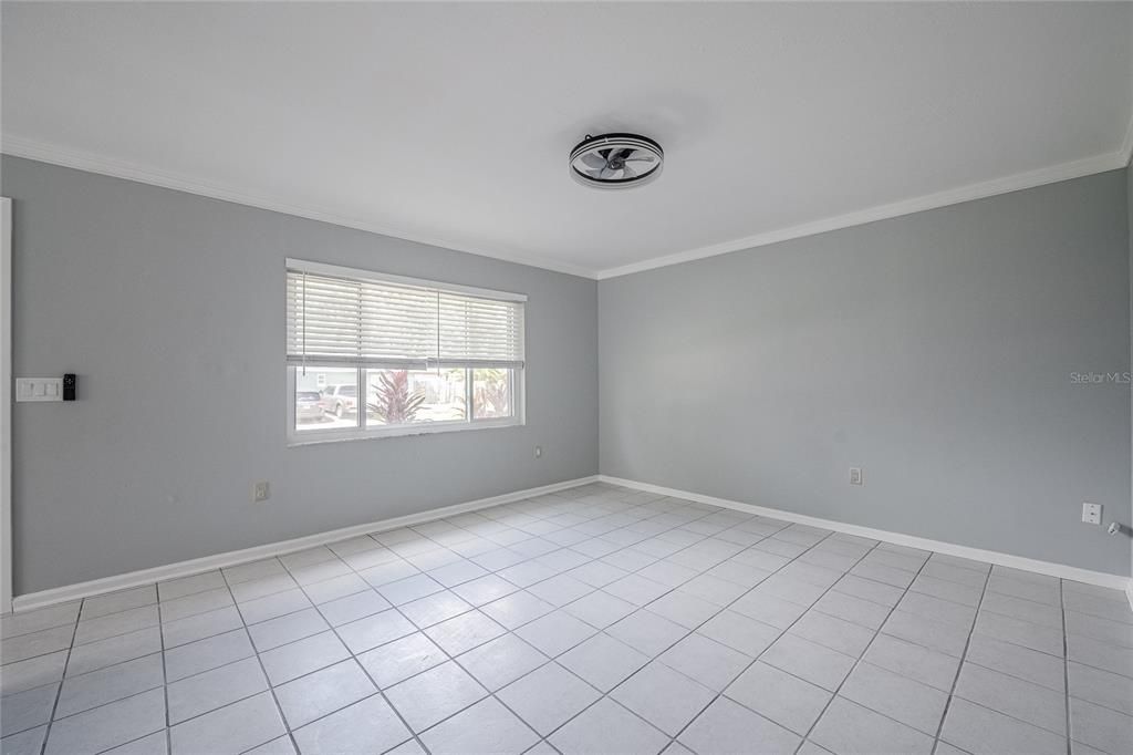 出租: $2,500 (4 贝兹, 2 浴室, 1710 平方英尺)