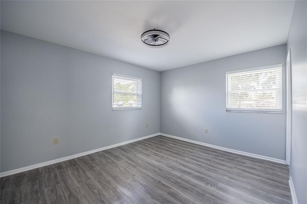 出租: $2,500 (4 贝兹, 2 浴室, 1710 平方英尺)