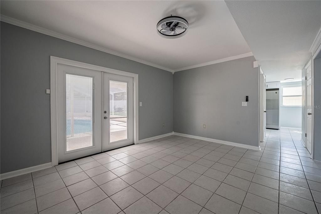 出租: $2,500 (4 贝兹, 2 浴室, 1710 平方英尺)