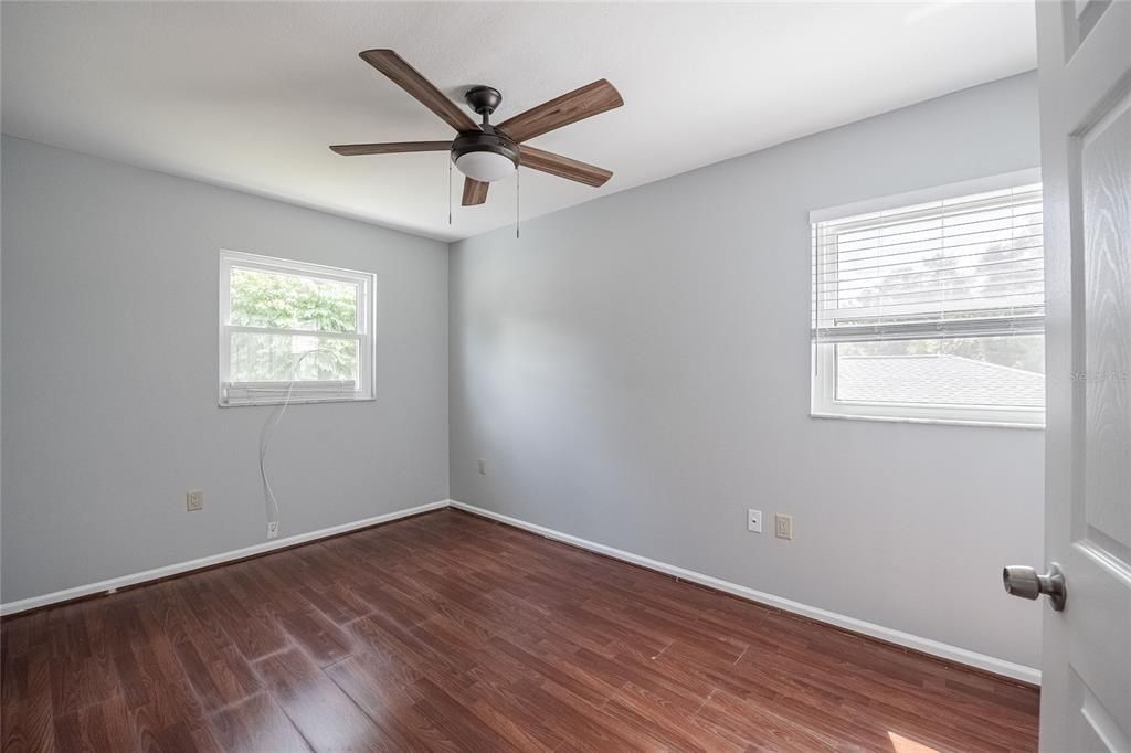 出租: $2,500 (4 贝兹, 2 浴室, 1710 平方英尺)