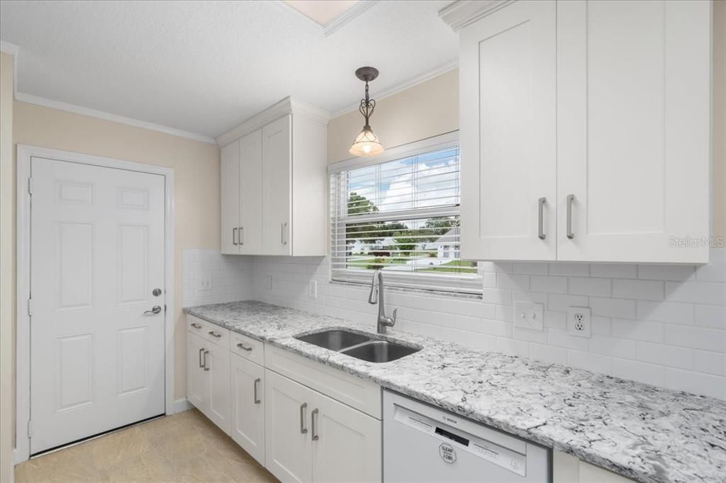 En Venta: $252,800 (3 camas, 2 baños, 1817 Pies cuadrados)