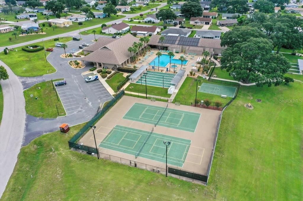 En Venta: $252,800 (3 camas, 2 baños, 1817 Pies cuadrados)