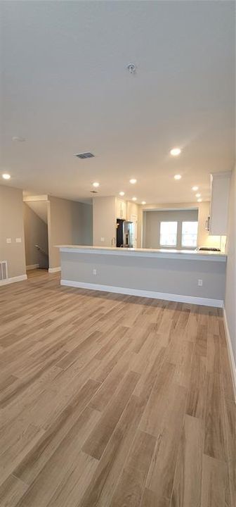 For Rent: $4,600 (3 beds, 3 baths, 2192 Square Feet)