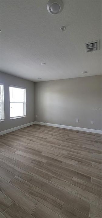 For Rent: $4,600 (3 beds, 3 baths, 2192 Square Feet)