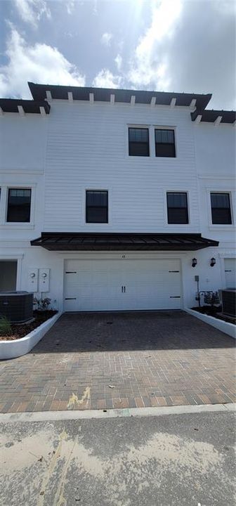 For Rent: $4,600 (3 beds, 3 baths, 2192 Square Feet)