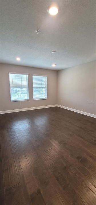 For Rent: $4,600 (3 beds, 3 baths, 2192 Square Feet)