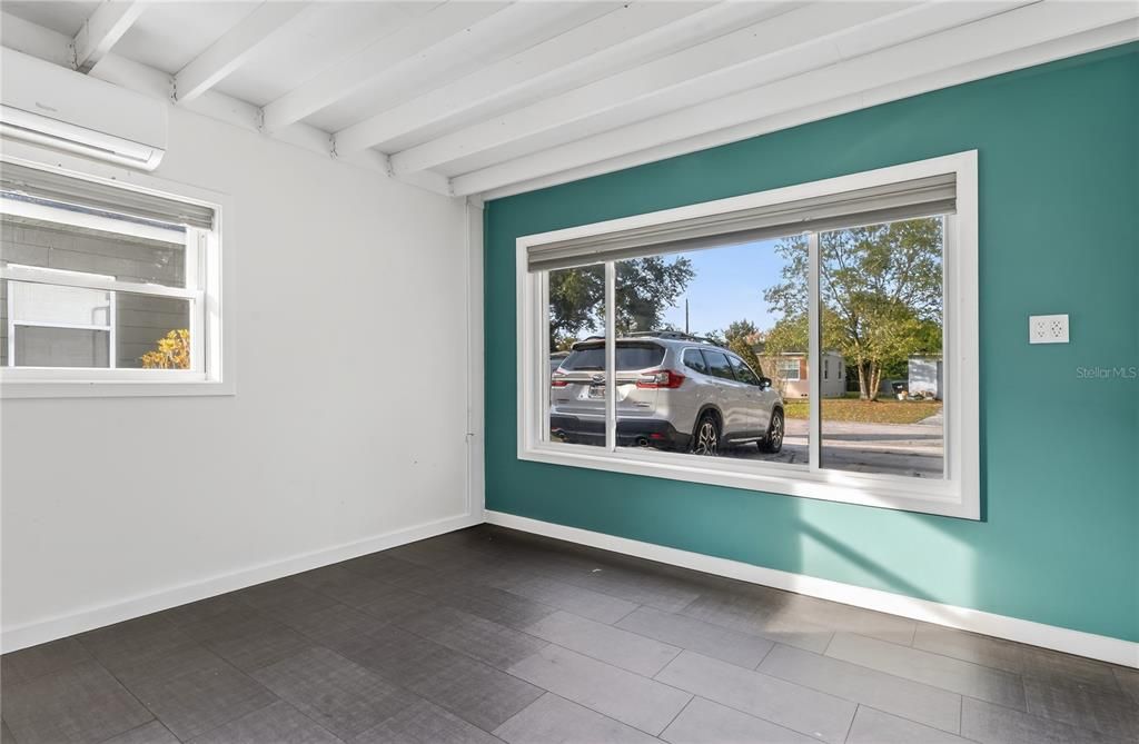 For Sale: $429,000 (3 beds, 2 baths, 1519 Square Feet)