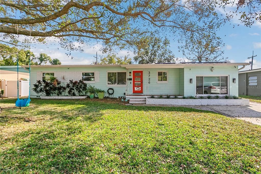 For Sale: $429,000 (3 beds, 2 baths, 1519 Square Feet)