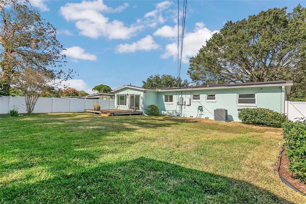 For Sale: $429,000 (3 beds, 2 baths, 1519 Square Feet)