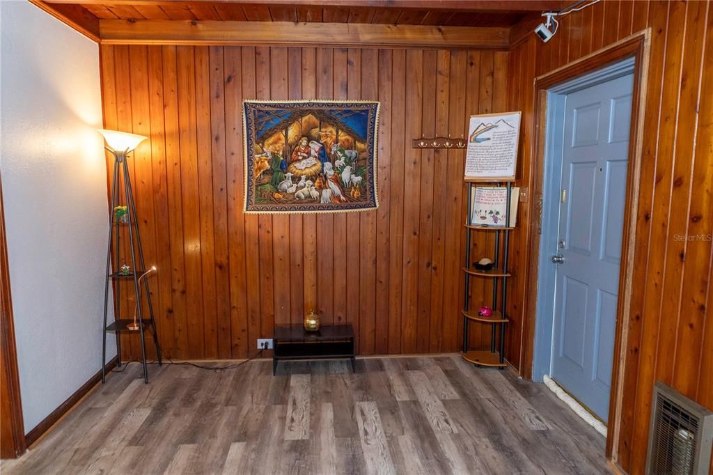 En Venta: $285,000 (2 camas, 1 baños, 912 Pies cuadrados)