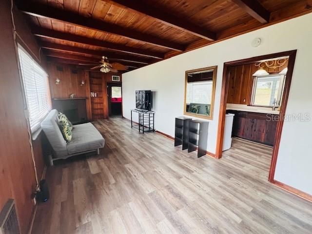 En Venta: $285,000 (2 camas, 1 baños, 912 Pies cuadrados)