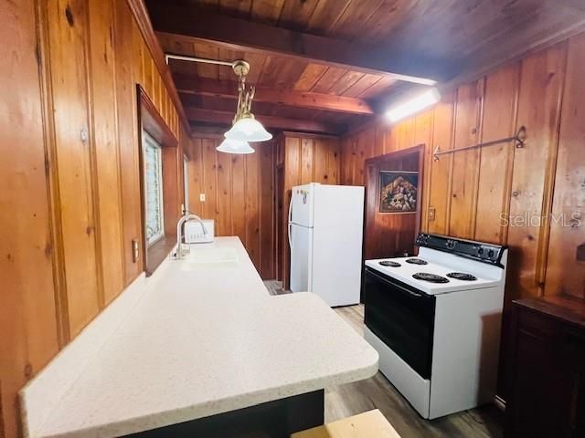 En Venta: $285,000 (2 camas, 1 baños, 912 Pies cuadrados)