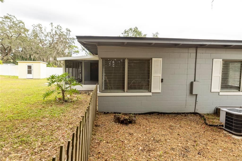 En Venta: $285,000 (2 camas, 1 baños, 912 Pies cuadrados)