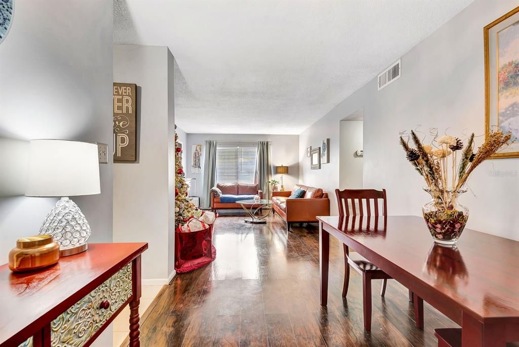 En Venta: $105,000 (2 camas, 2 baños, 909 Pies cuadrados)