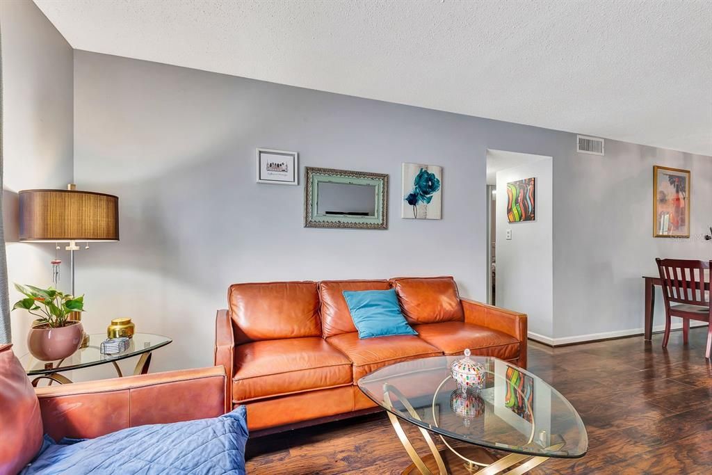 En Venta: $105,000 (2 camas, 2 baños, 909 Pies cuadrados)