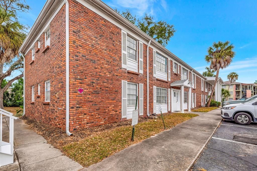 En Venta: $105,000 (2 camas, 2 baños, 909 Pies cuadrados)