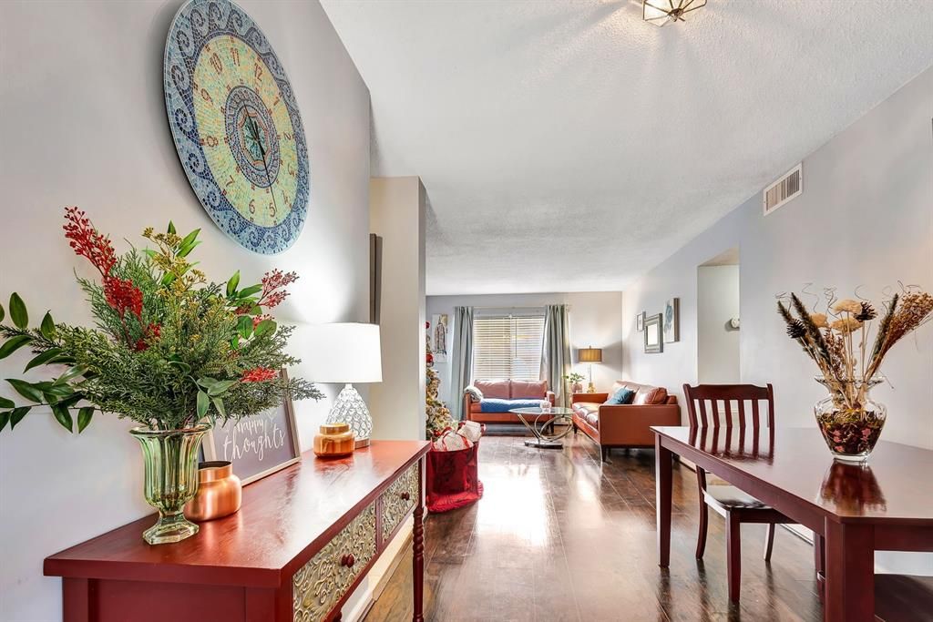 En Venta: $105,000 (2 camas, 2 baños, 909 Pies cuadrados)