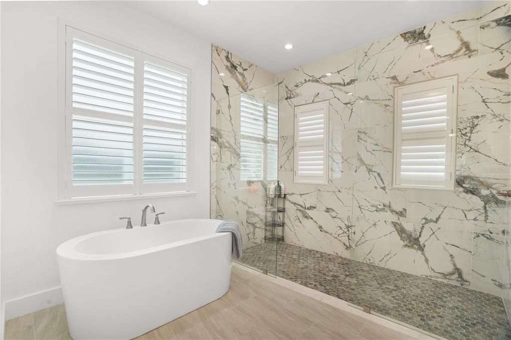 На продажу: $695,000 (3 спален, 3 ванн, 2482 Квадратных фут)