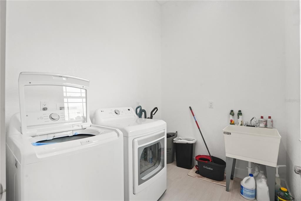 На продажу: $695,000 (3 спален, 3 ванн, 2482 Квадратных фут)