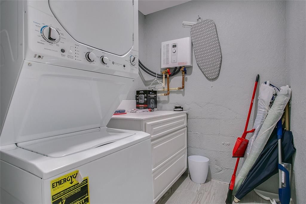 待售: $555,000 (3 贝兹, 2 浴室, 1104 平方英尺)