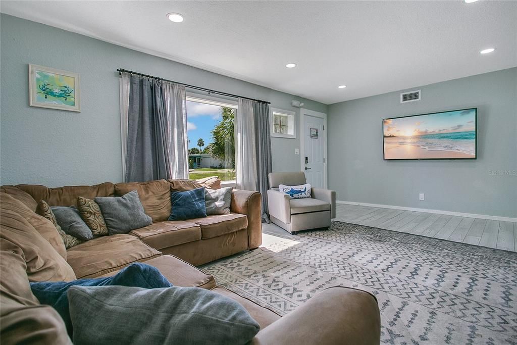 待售: $555,000 (3 贝兹, 2 浴室, 1104 平方英尺)