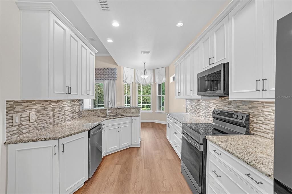 For Sale: $410,000 (3 beds, 2 baths, 1840 Square Feet)