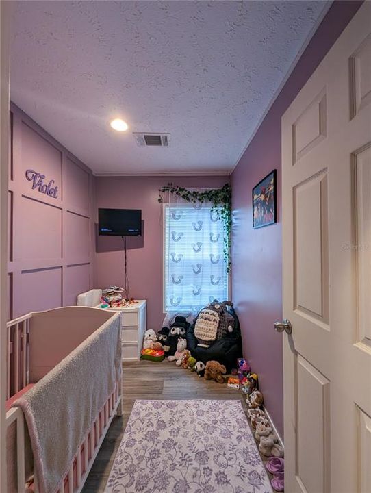 For Sale: $254,900 (3 beds, 2 baths, 1296 Square Feet)