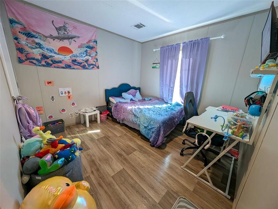 For Sale: $254,900 (3 beds, 2 baths, 1296 Square Feet)