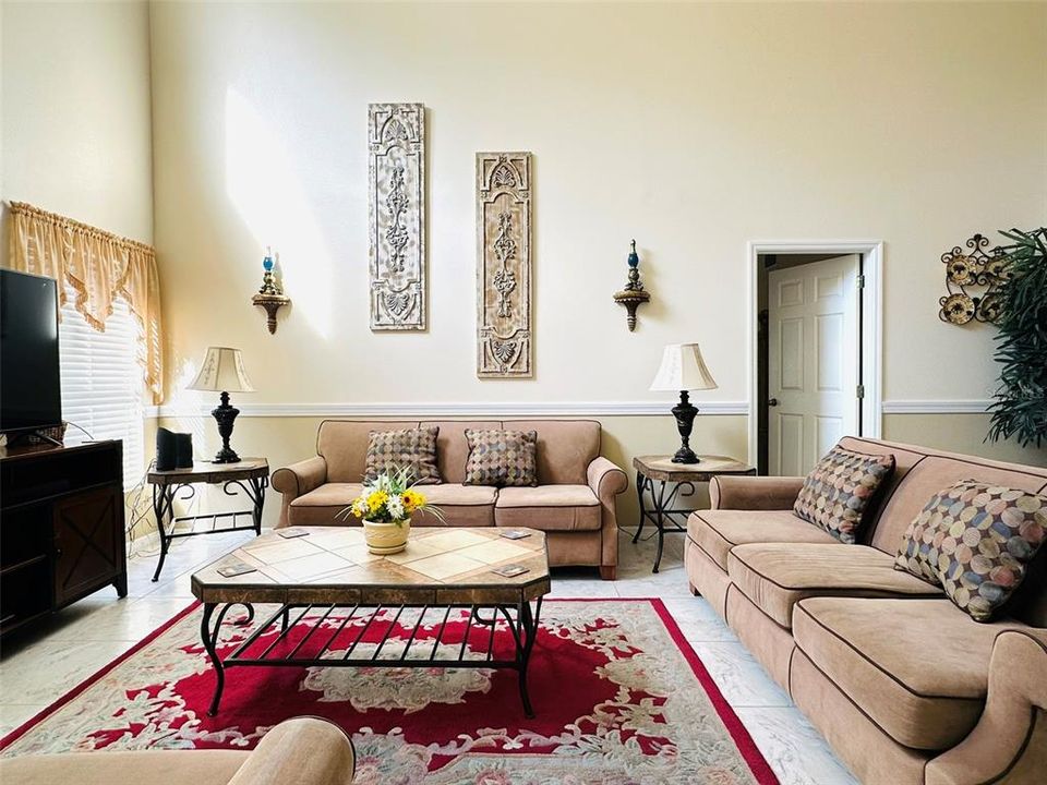 На продажу: $525,000 (5 спален, 3 ванн, 2317 Квадратных фут)