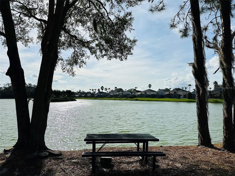 На продажу: $525,000 (5 спален, 3 ванн, 2317 Квадратных фут)