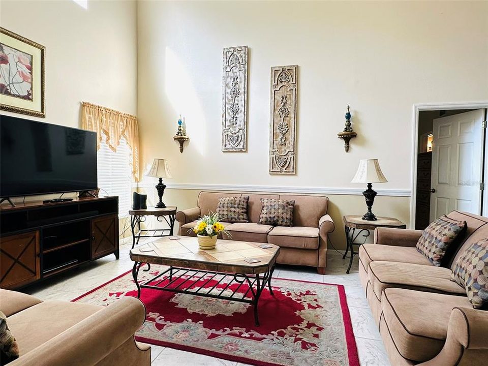 На продажу: $525,000 (5 спален, 3 ванн, 2317 Квадратных фут)