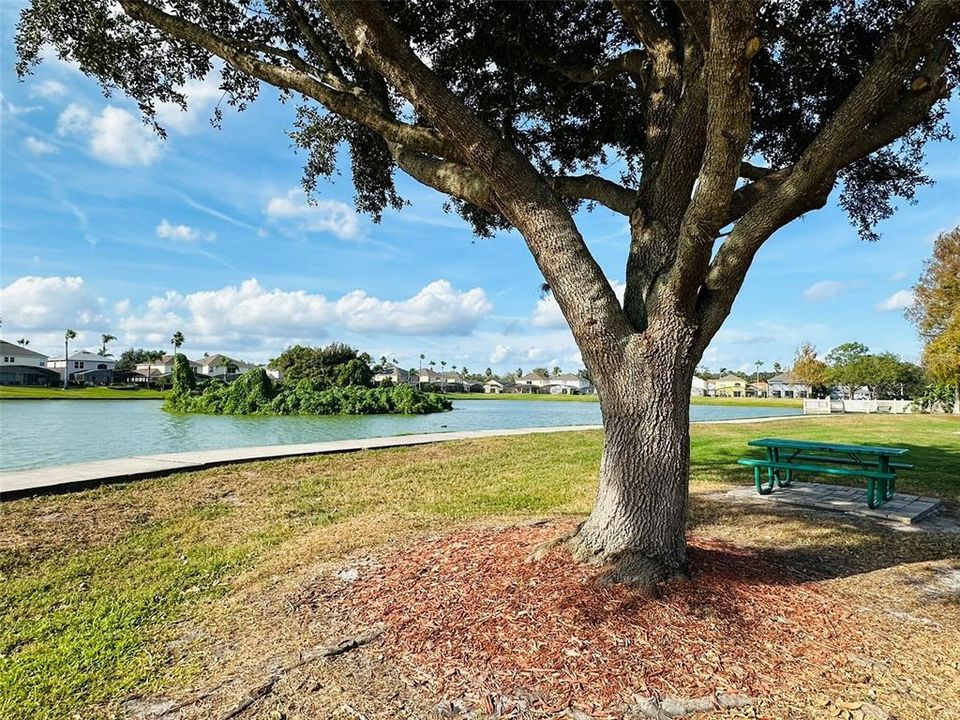 На продажу: $525,000 (5 спален, 3 ванн, 2317 Квадратных фут)