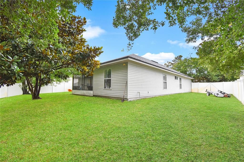 В аренду: $2,400 (4 спален, 2 ванн, 2043 Квадратных фут)