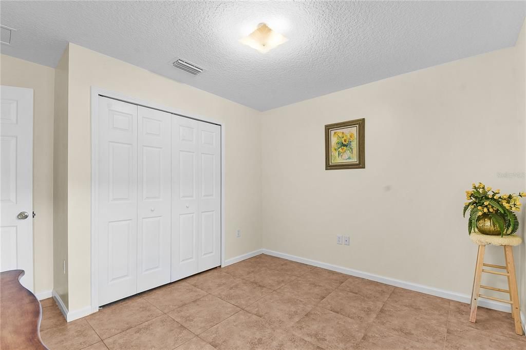 В аренду: $2,400 (4 спален, 2 ванн, 2043 Квадратных фут)