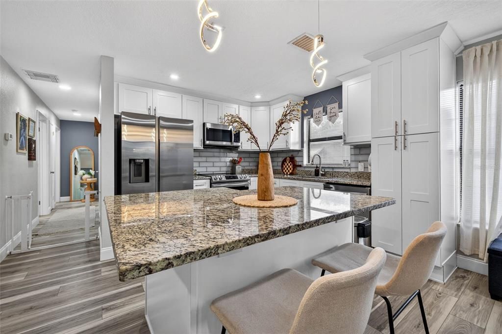 For Rent: $3,300 (3 beds, 1 baths, 1274 Square Feet)