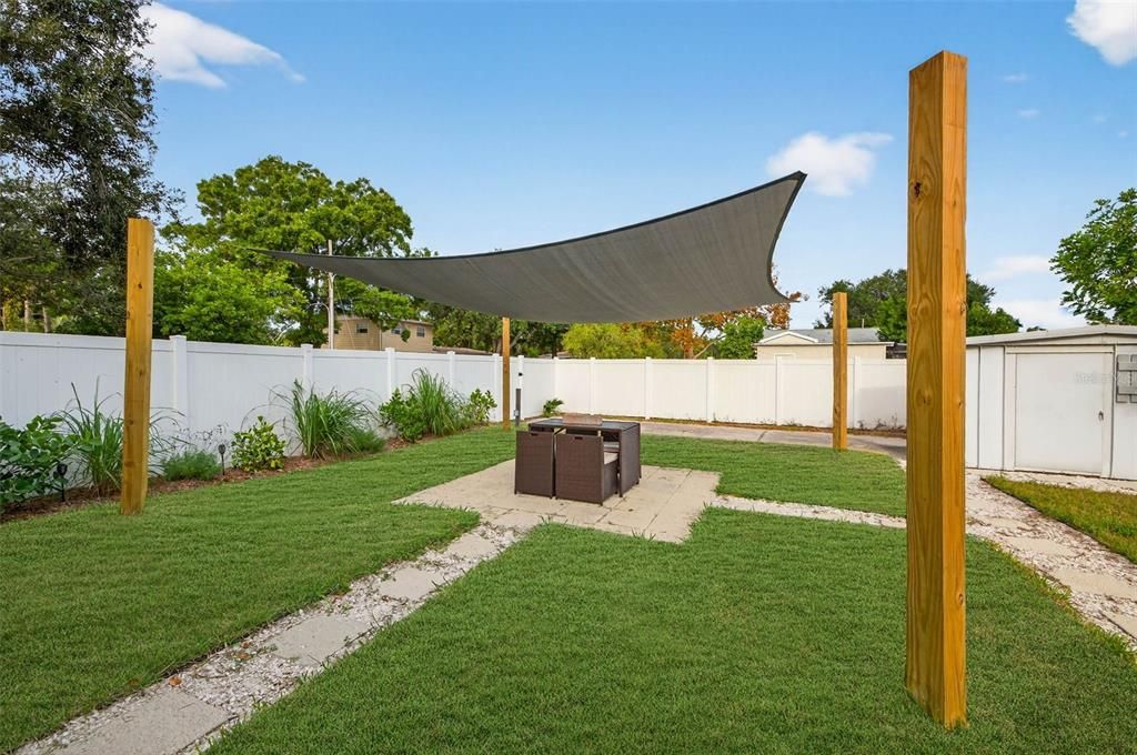 For Rent: $3,300 (3 beds, 1 baths, 1274 Square Feet)