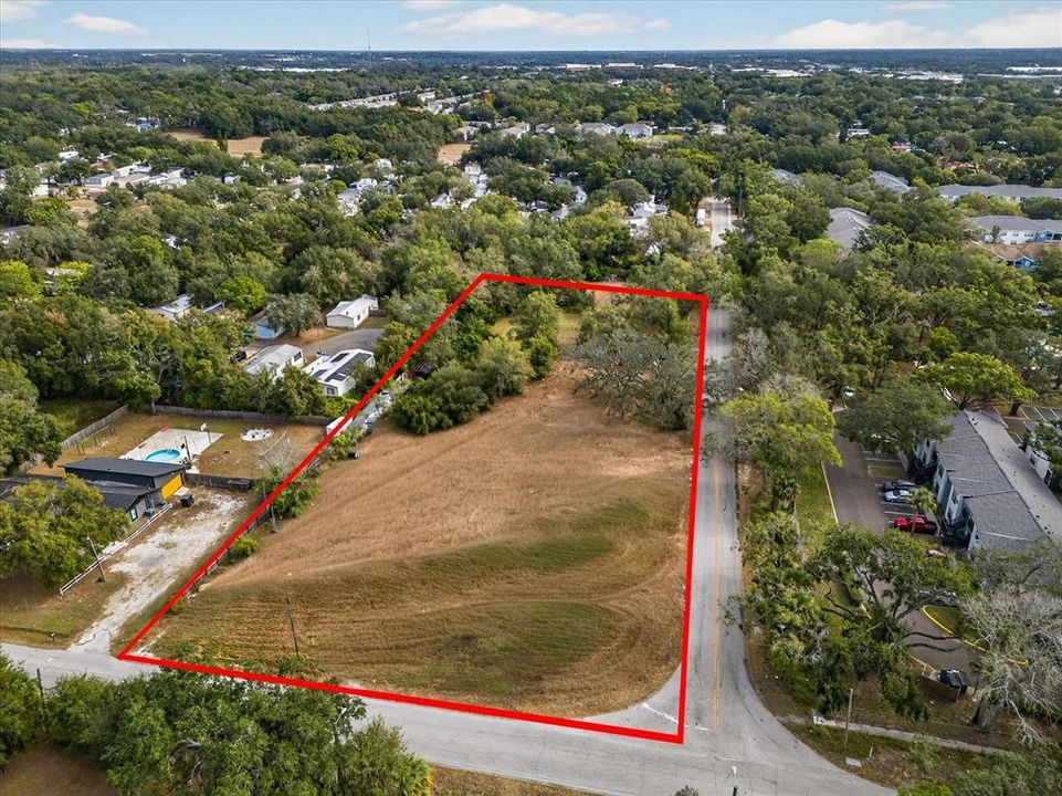 For Sale: $1,250,000 (2.52 acres)