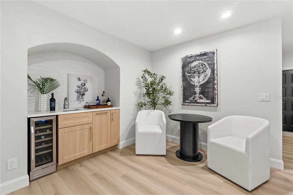 En Venta: $1,595,000 (5 camas, 3 baños, 2495 Pies cuadrados)