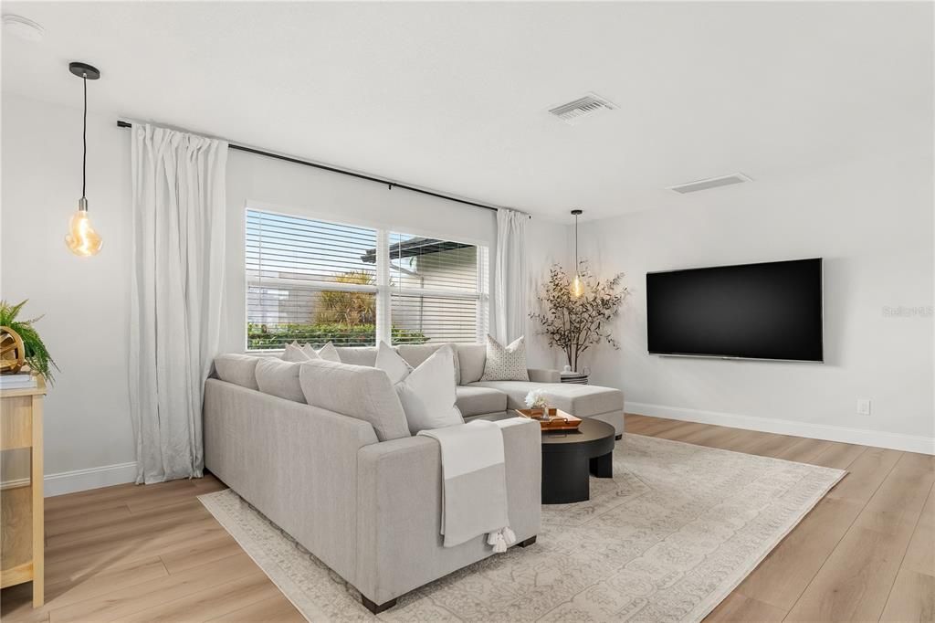 En Venta: $1,595,000 (5 camas, 3 baños, 2495 Pies cuadrados)