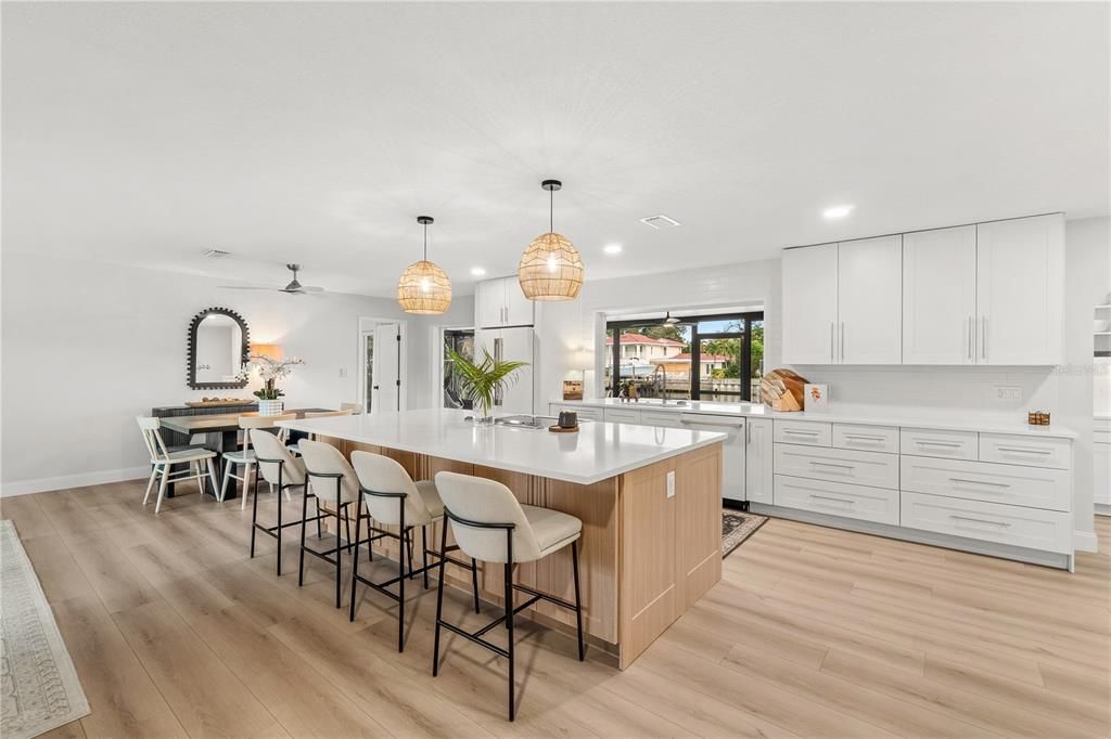 En Venta: $1,595,000 (5 camas, 3 baños, 2495 Pies cuadrados)